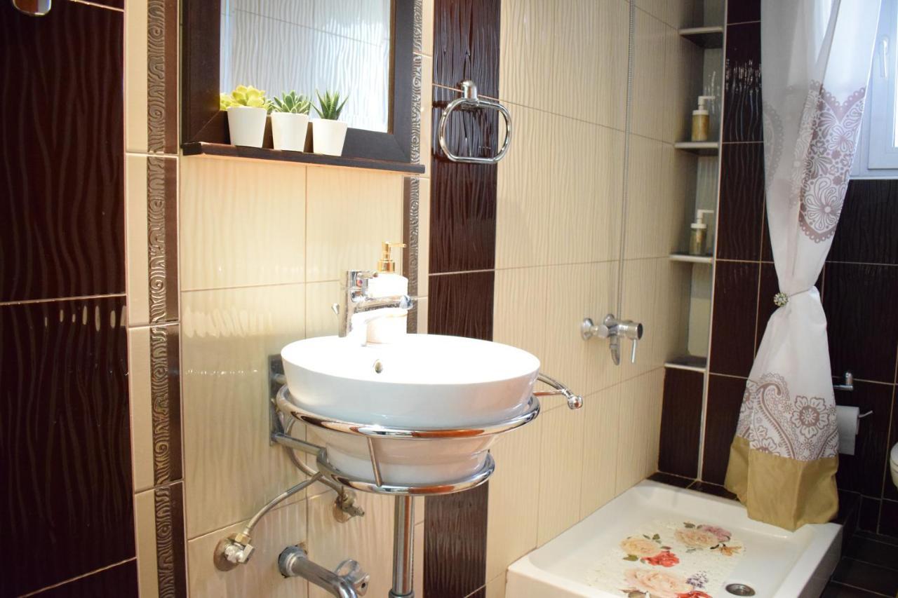 Five Stars In Trikala Appartement Buitenkant foto